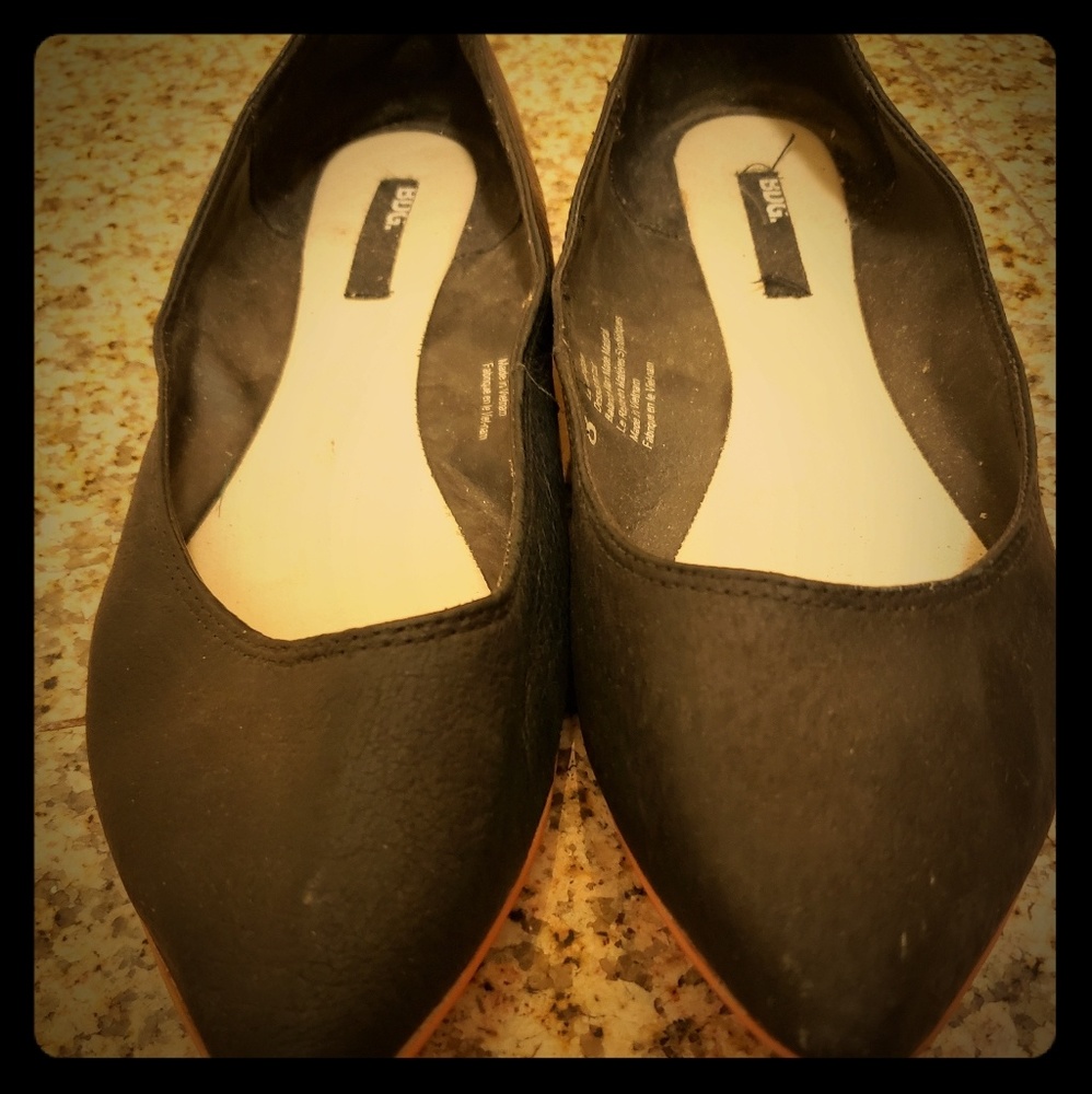 BDG Basic Leather Skimmer Flats in Black